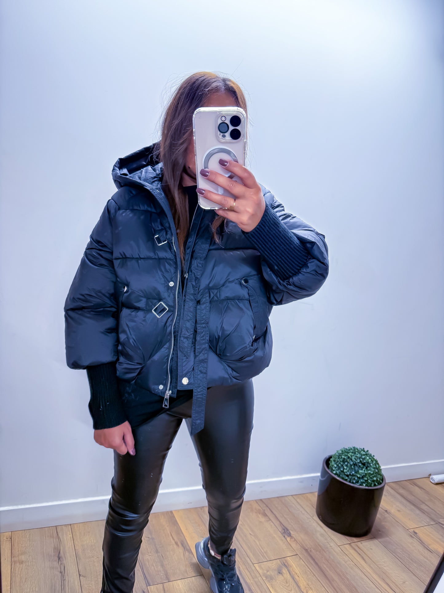 Doudoune courte à capuche noir - exclusivité Mûzâ -