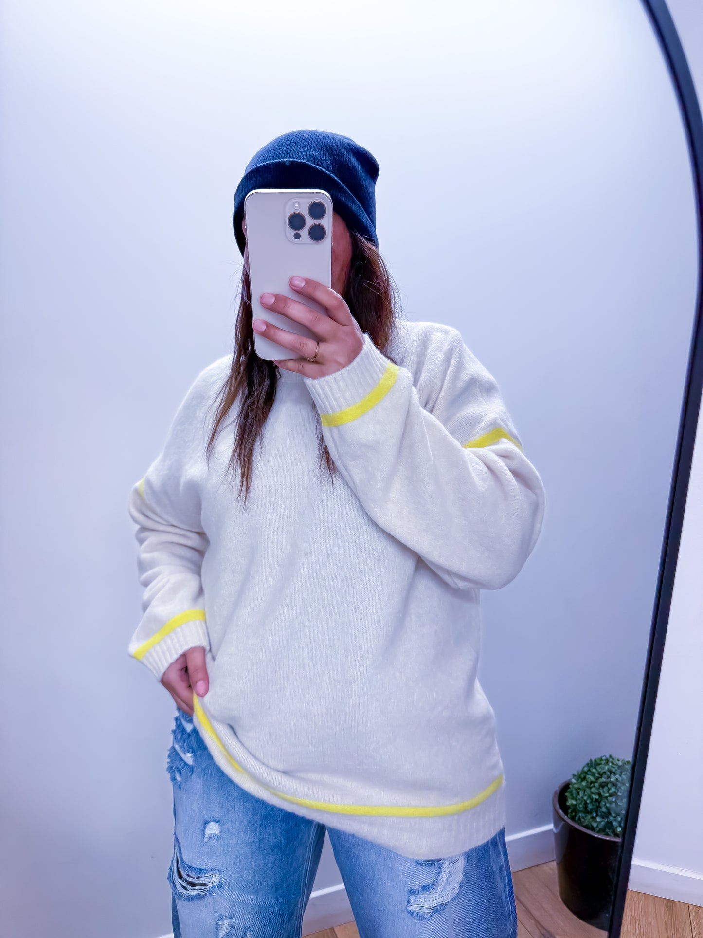 Pull Oversized Beige Contour Jaune