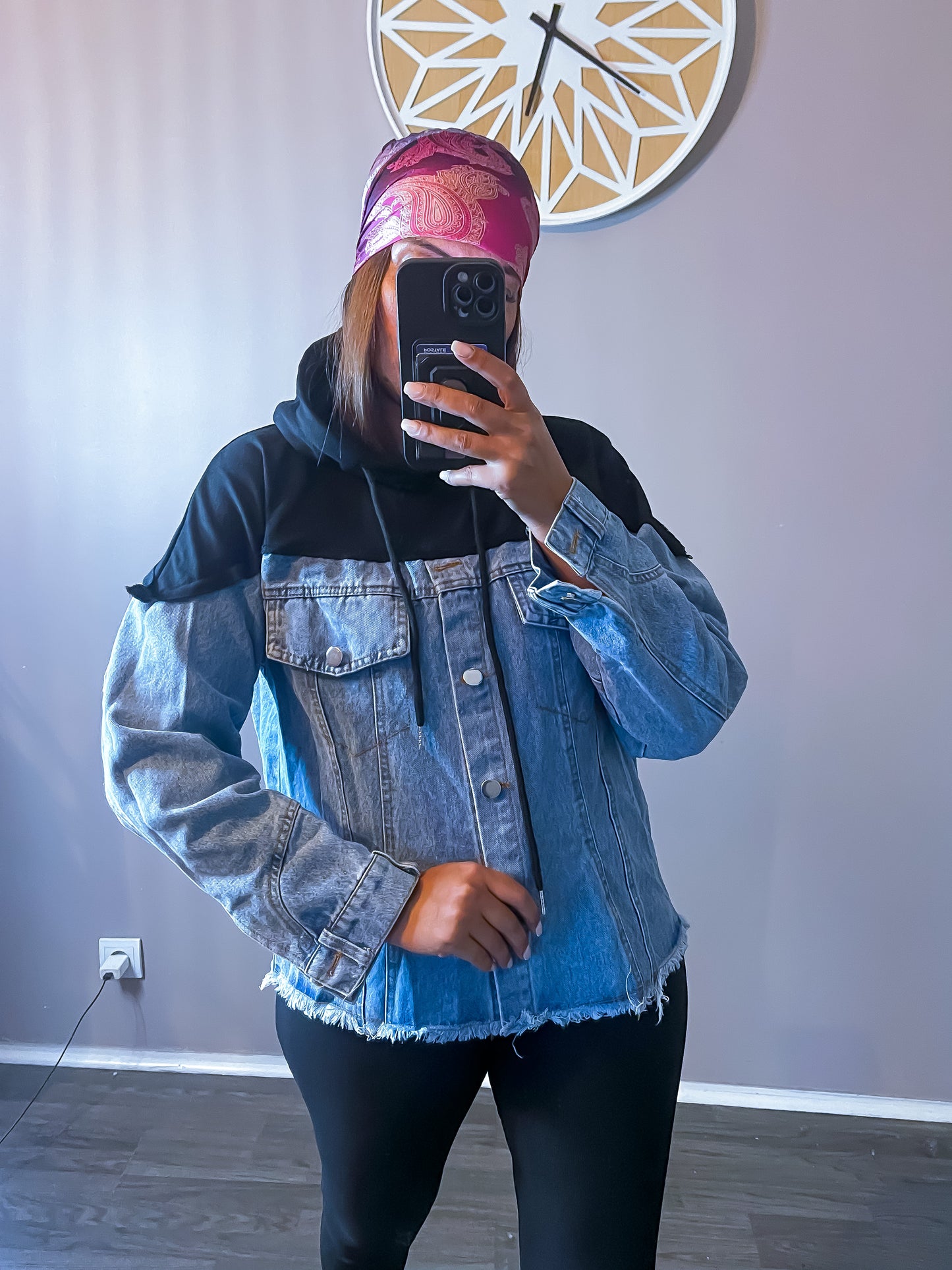 Pull à capuche bi matière