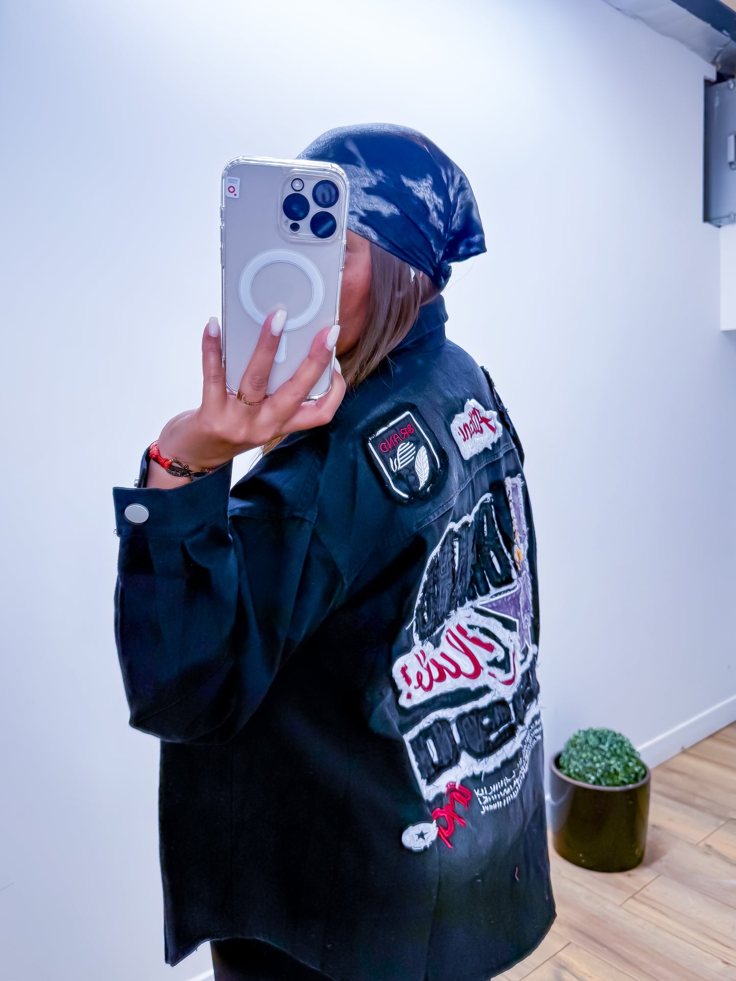 Chemise en jean BOLEA noir à patchwork structure - EXCLUSIVITÉ Mûzâ paris