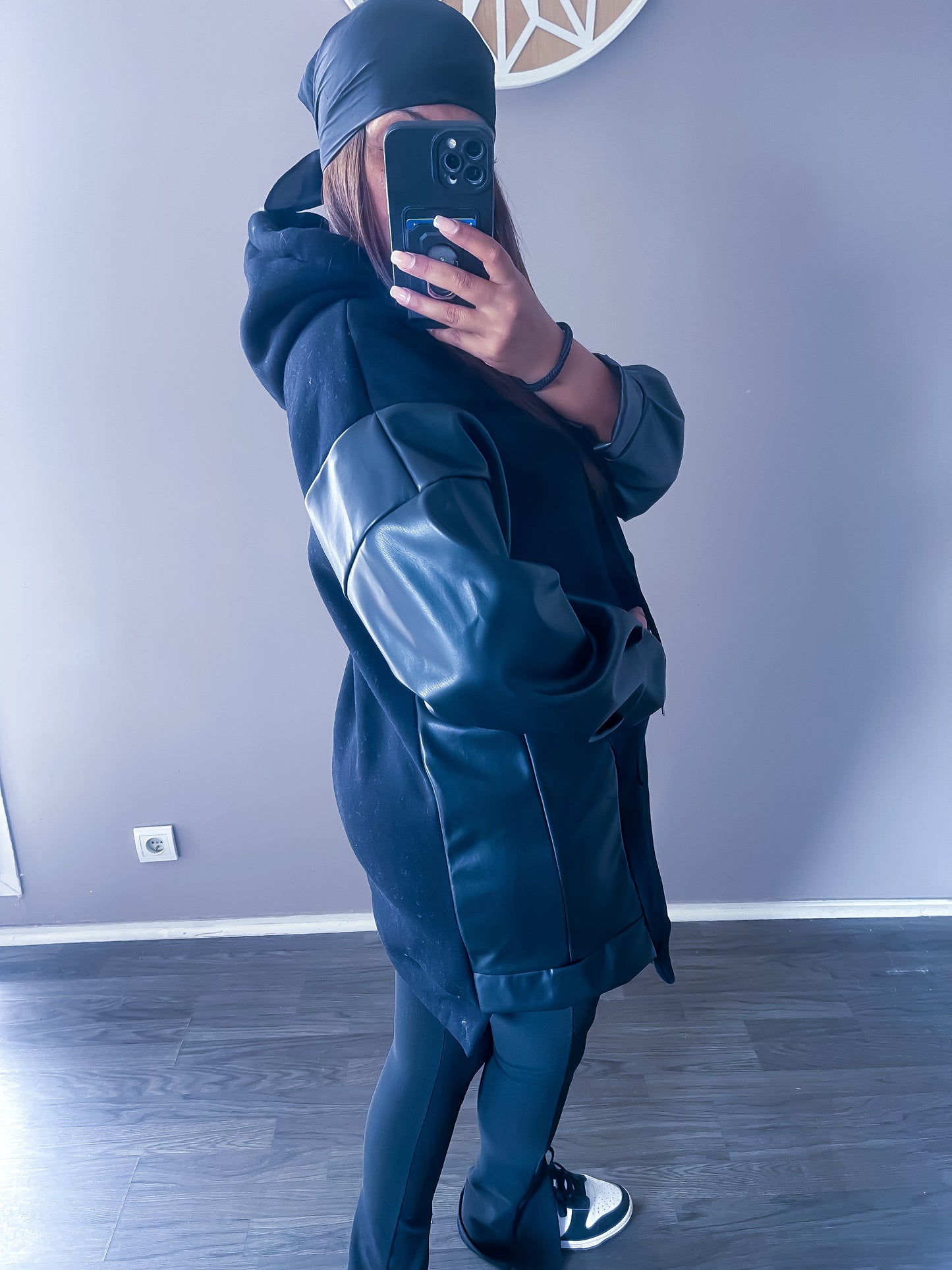 Pull a capuche simili noir