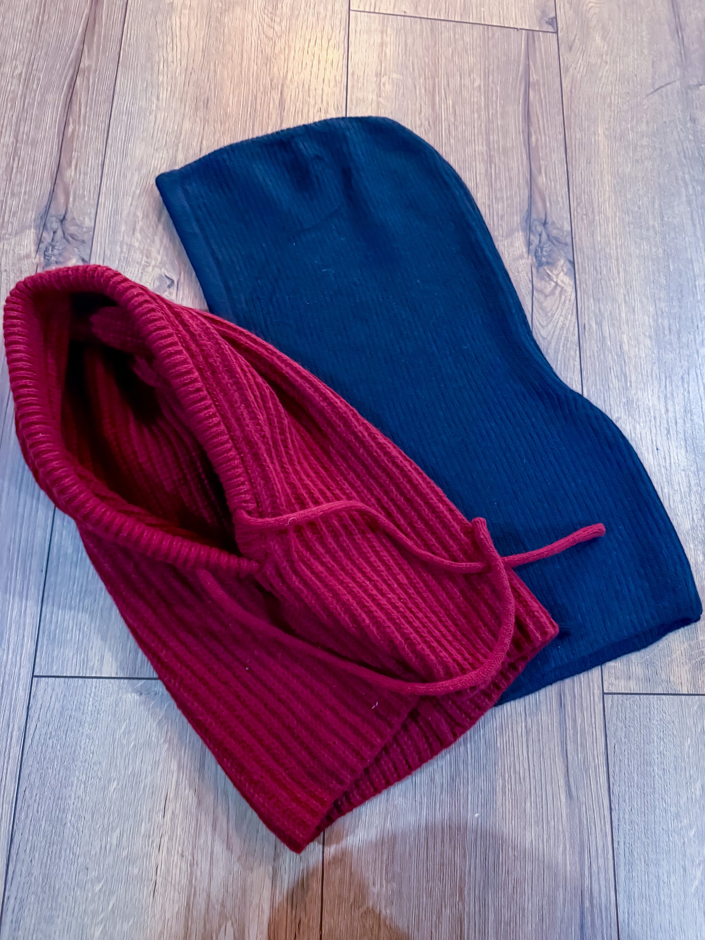 Cagoule à Lacet - Tricot Côtelé