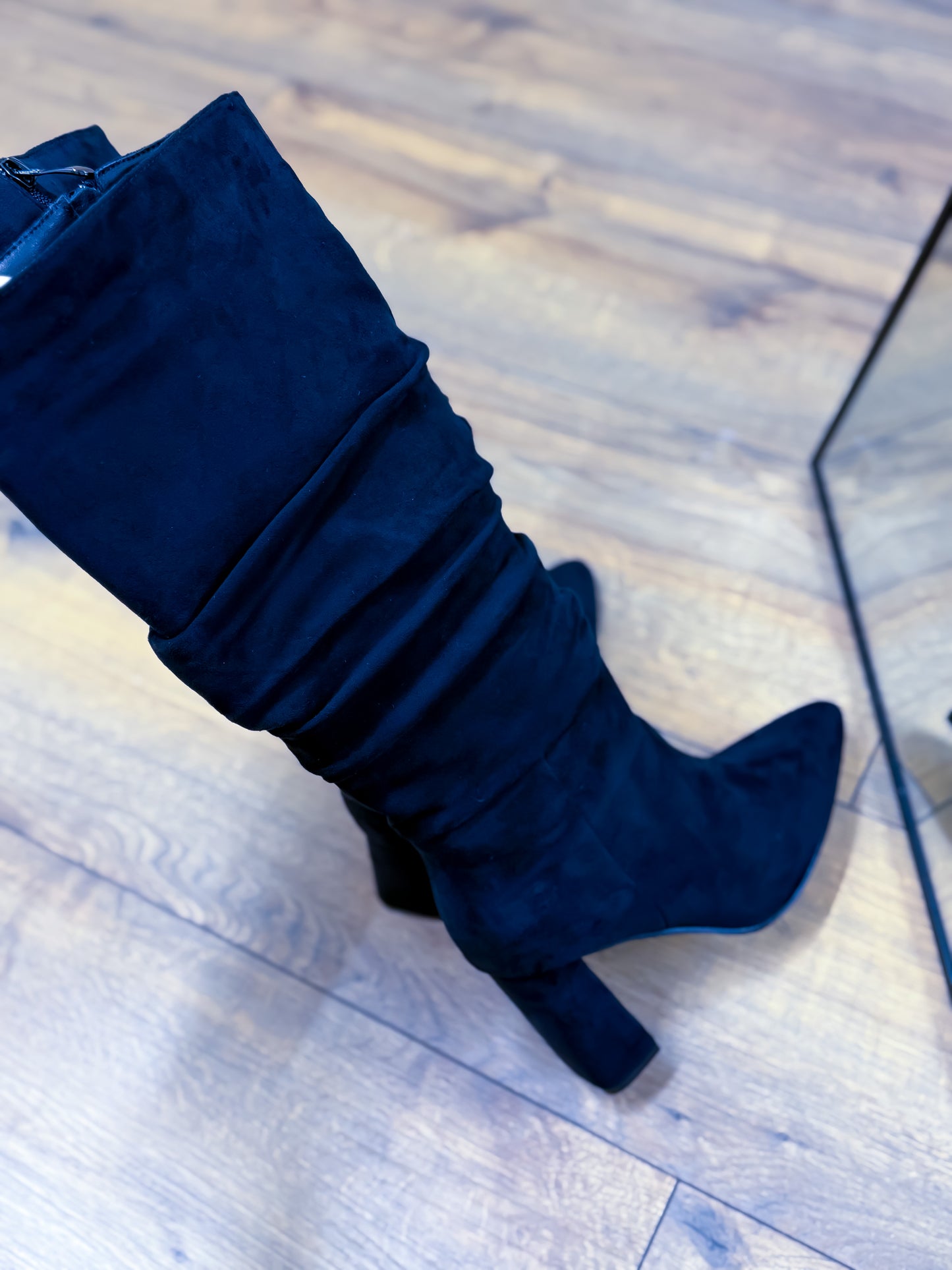 Bottes Hautes en Daim Plissées - Talon 8cm