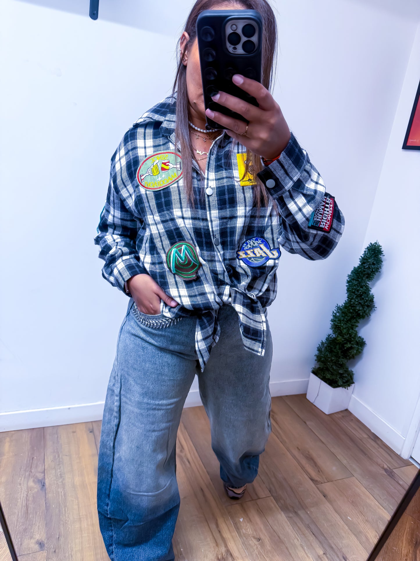 Exclusivité Mûzâ - Chemise à Carreaux avec Badges