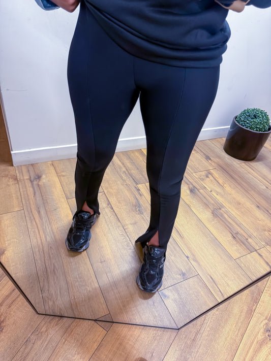 Legging noir avec fente exclusivité Mûzâ