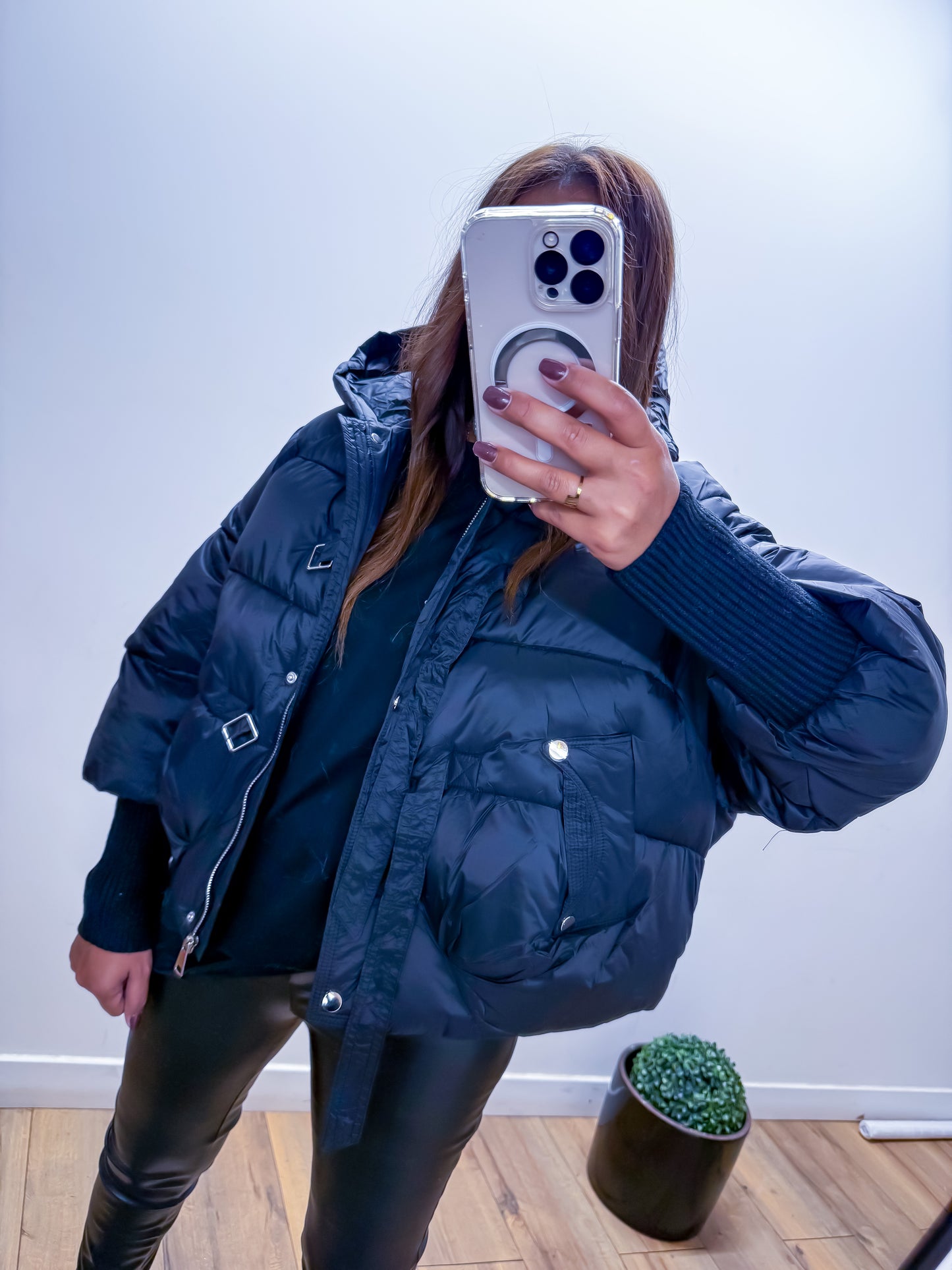 Doudoune courte à capuche noir - exclusivité Mûzâ -