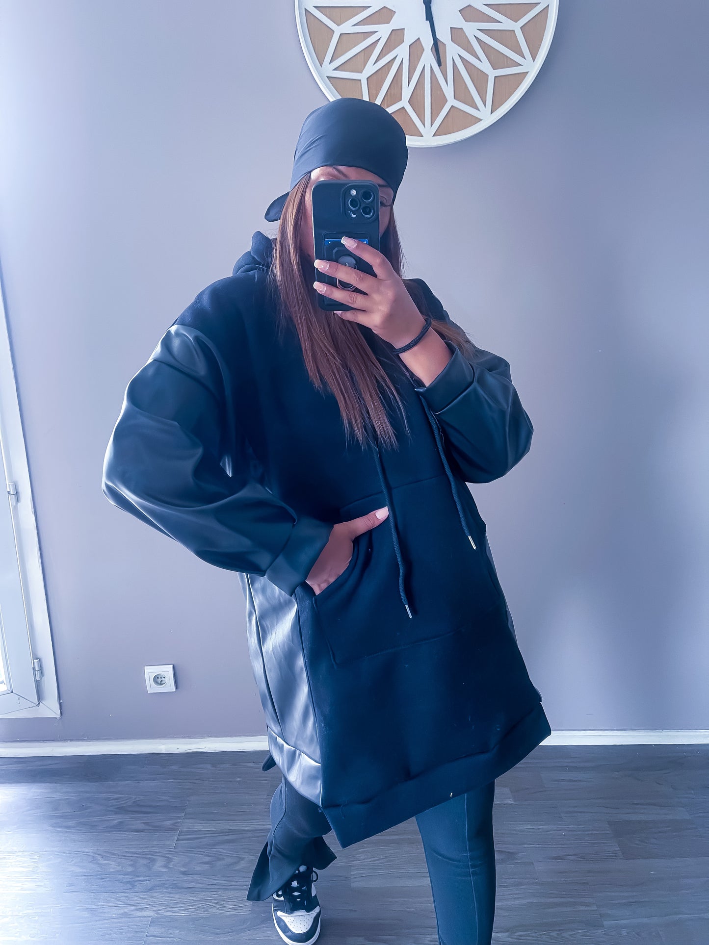 Pull a capuche simili noir