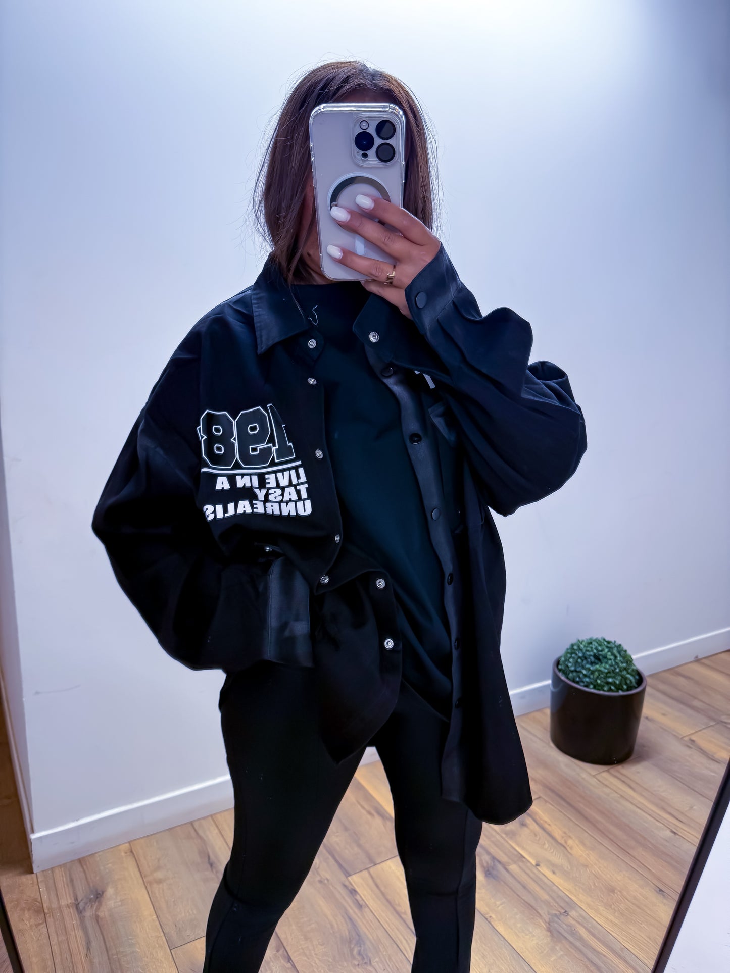 Chemise Oversize Noire Imprimé Graphique - Exclusivité Mûzâ