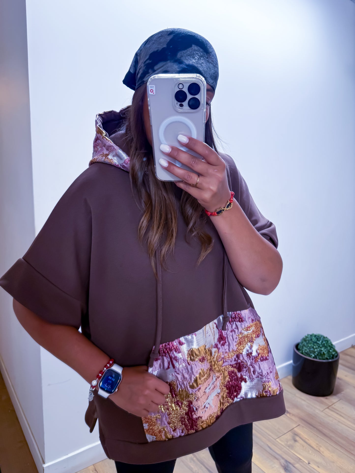 Pull à capuche TAZ marron - Mûzâ paris