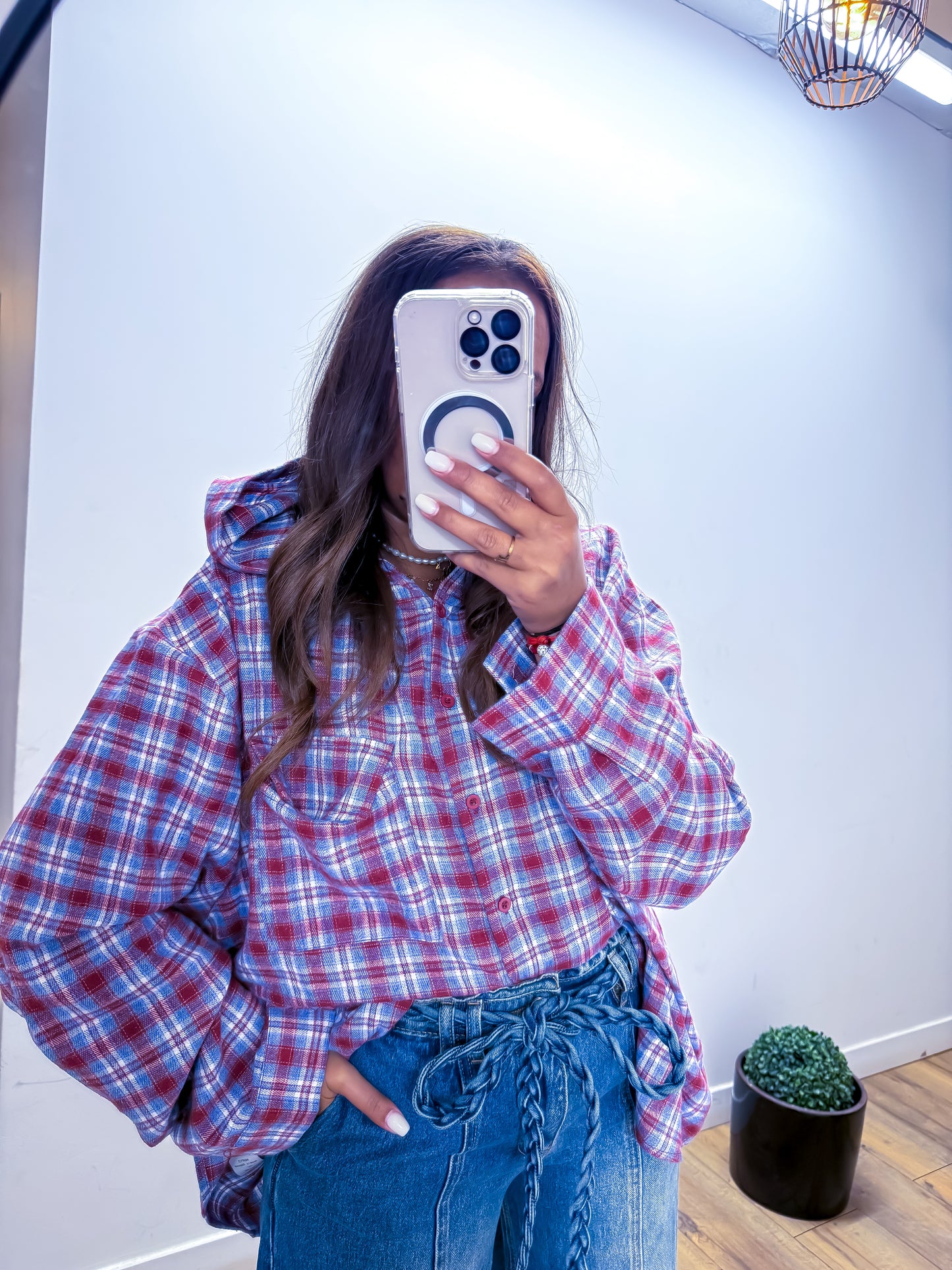 Chemise à carreaux oversize bordeaux et bleue capuche exclusivité Mûzâ