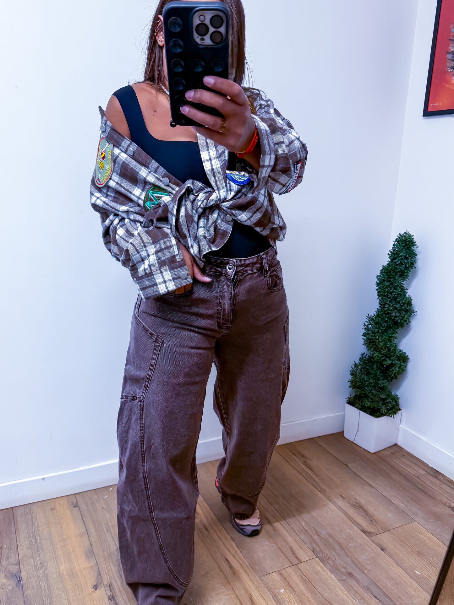 Exclusivité Mûzâ - Chemise à Carreaux Marron avec Badges