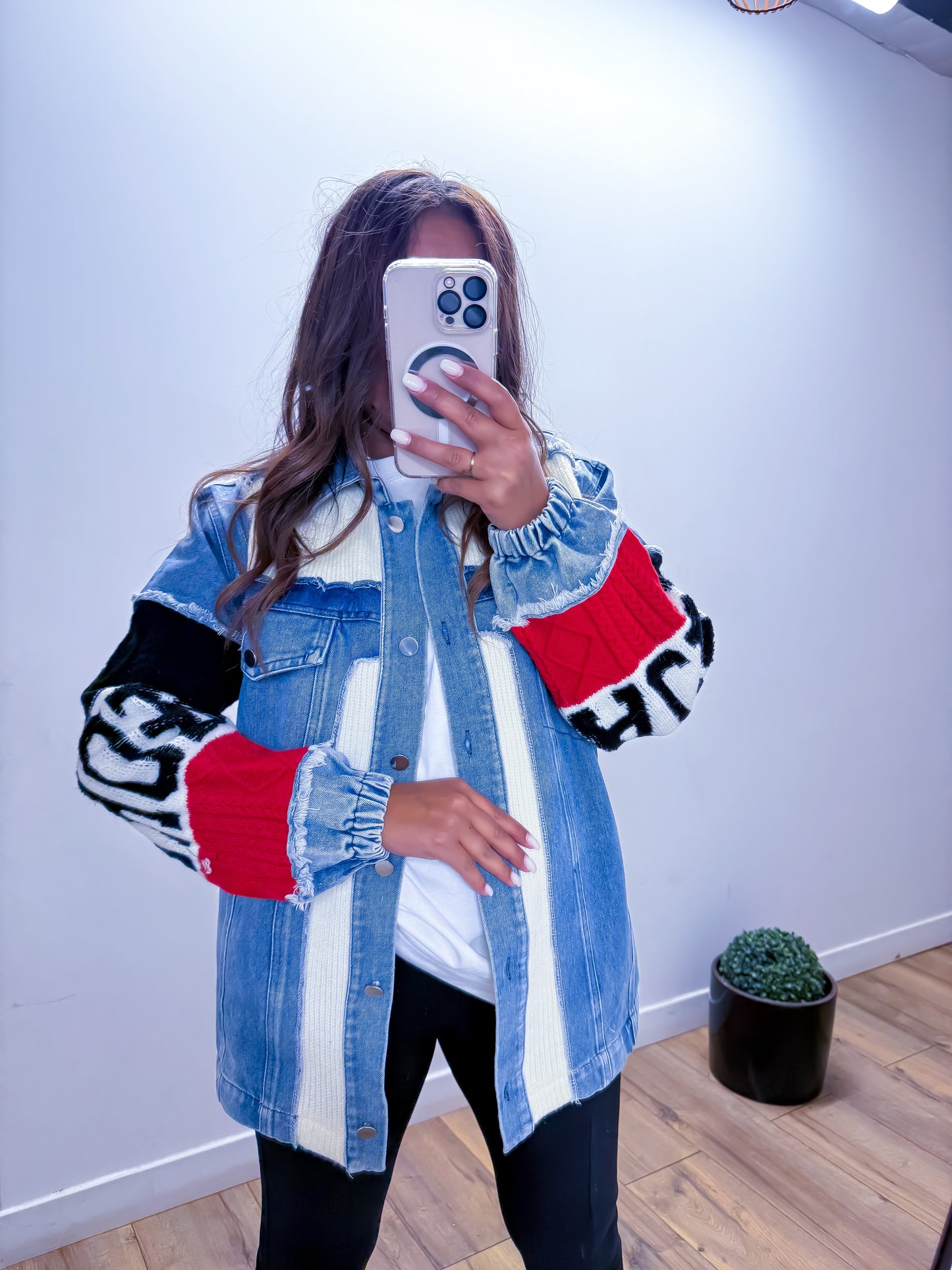 Veste en jean patchwork avec manches colorées exclusivité Mûzâ