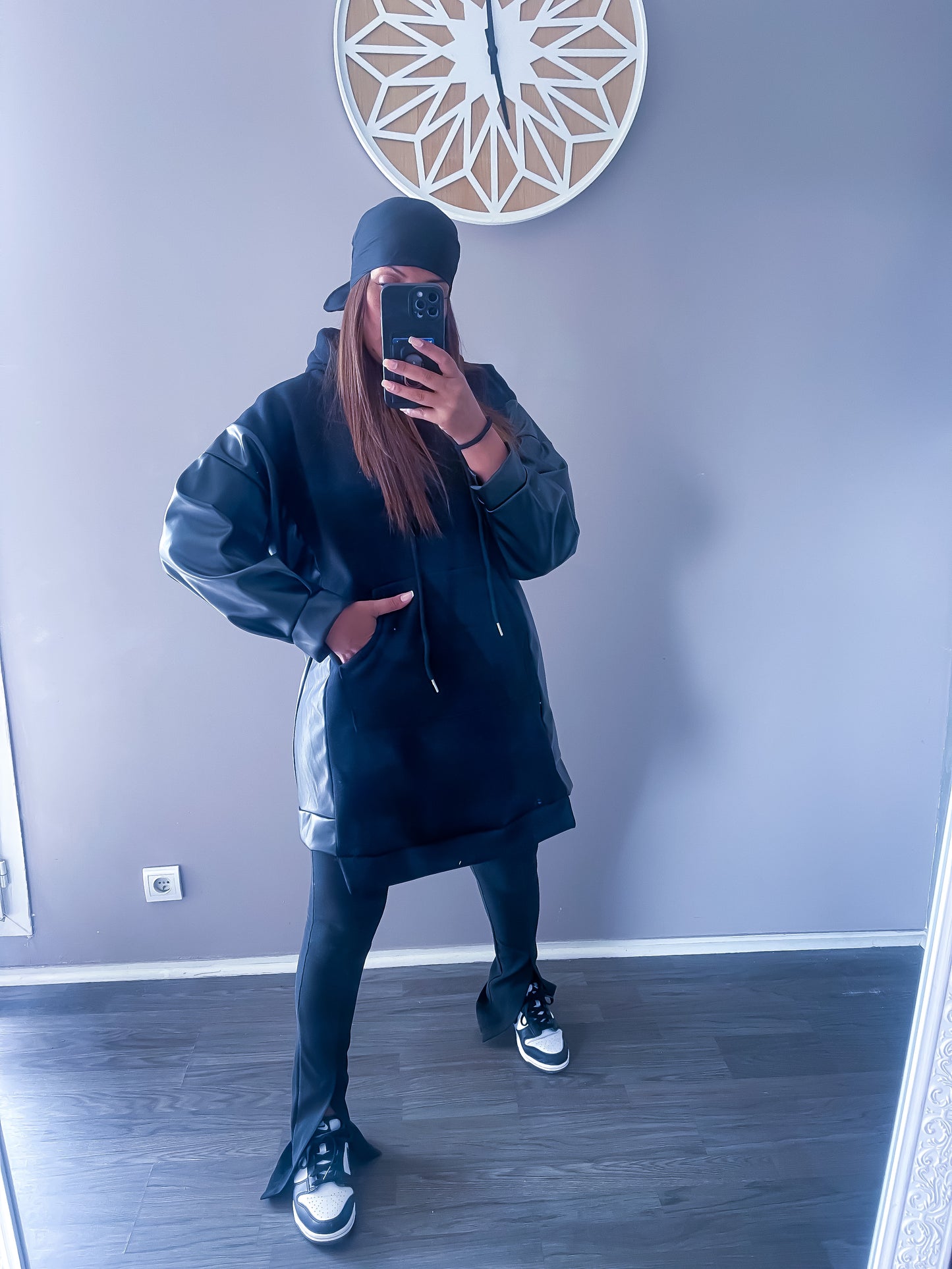 Pull a capuche simili noir