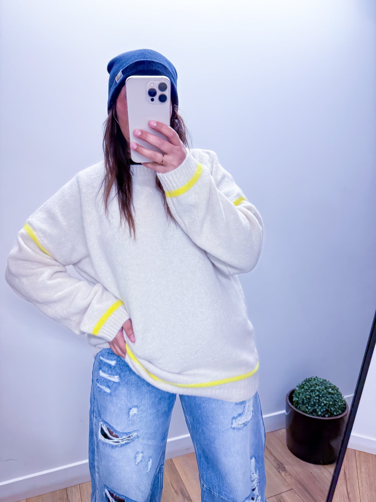 Pull Oversized Beige Contour Jaune