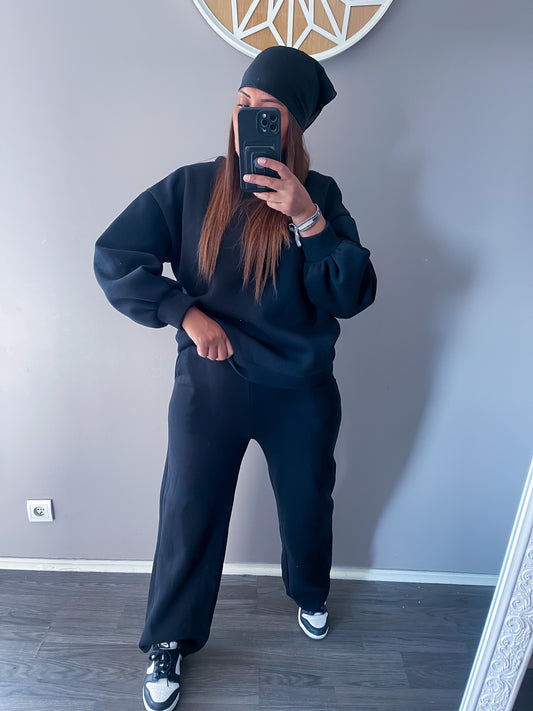 Ensemble pull & pantalon noir